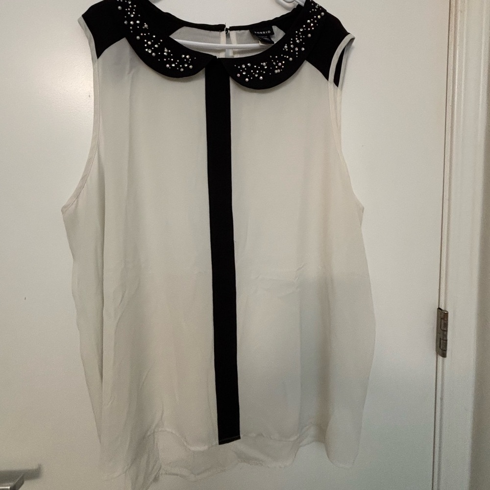 Torrid Embellished Sleeveless Blouse with Peter Pan Collar